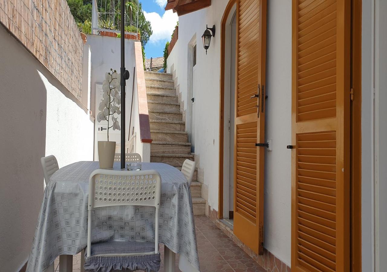 Holiday Apartments Lacco Ameno  المظهر الخارجي الصورة