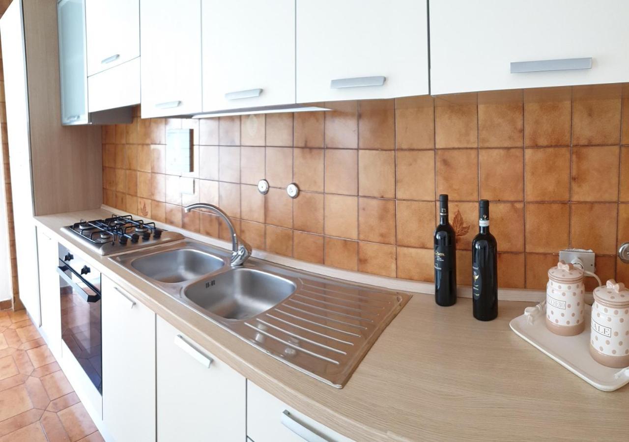 Holiday Apartments Lacco Ameno  المظهر الخارجي الصورة